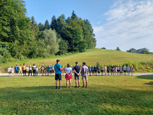 ZNAN DATUM ZA PRIJAVE NA POČITNIŠKO VARSTVO javni zavod sotočje medvode