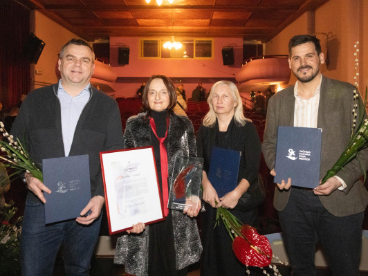 PODELITEV PLETENIC IN PREŠERNOV DAN ZA OTROKE javni zavod sotočje medvode