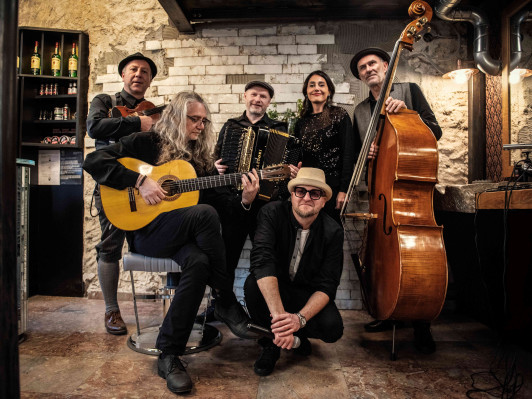 VSTOPNICE ZA KONCERT SKUPINE TORI TANGO  javni zavod sotočje medvode